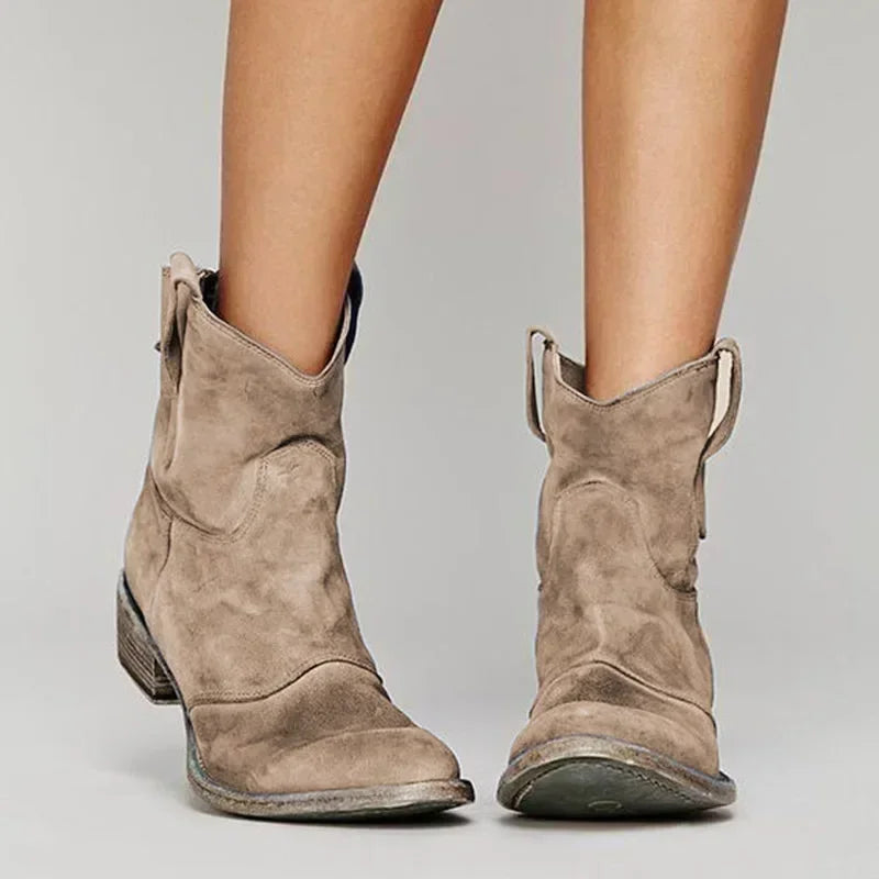 Femke | Dames Slouchy Western Amandelneus Lage Hak Enkellaarsjes